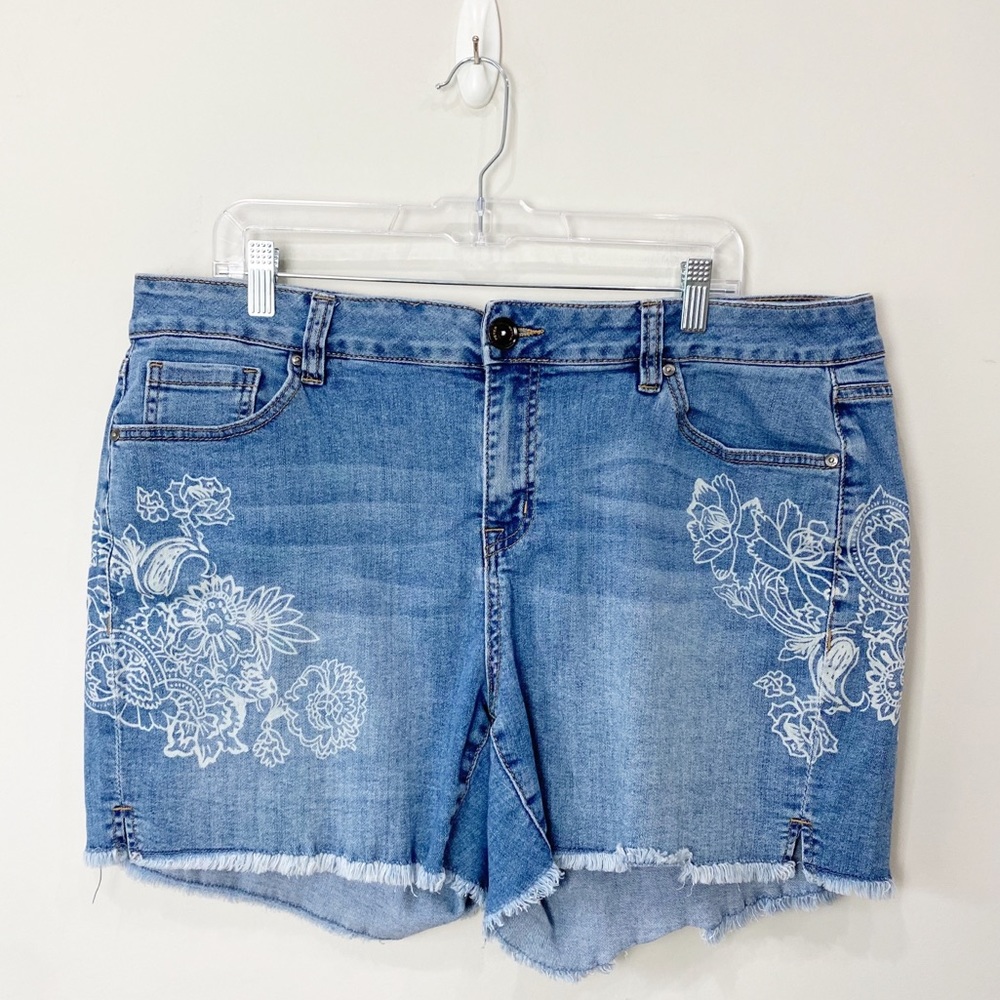 Lane Bryant Girlfriend Shorts floral mid rise cut off